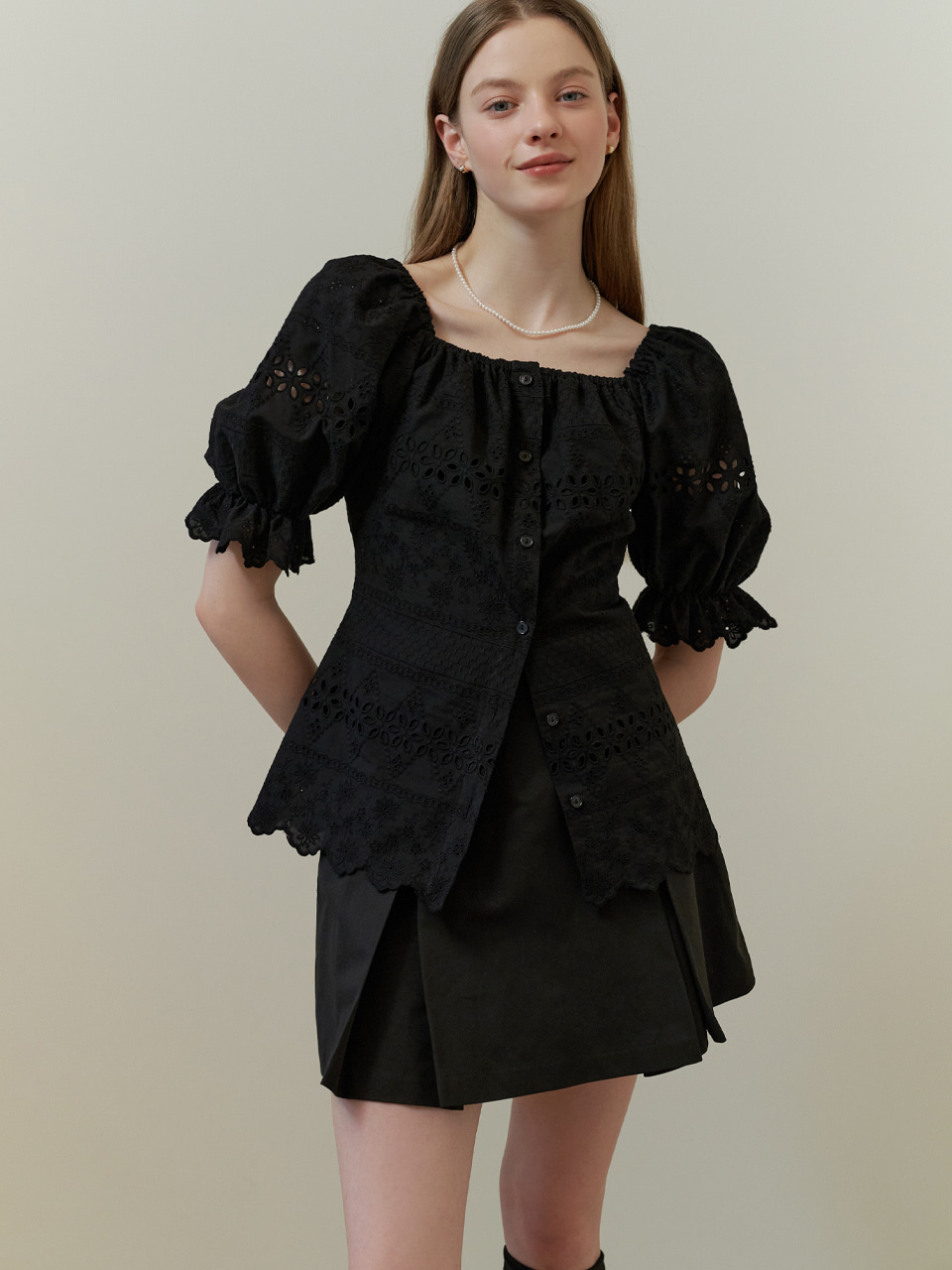 Plain lace blouse (black)