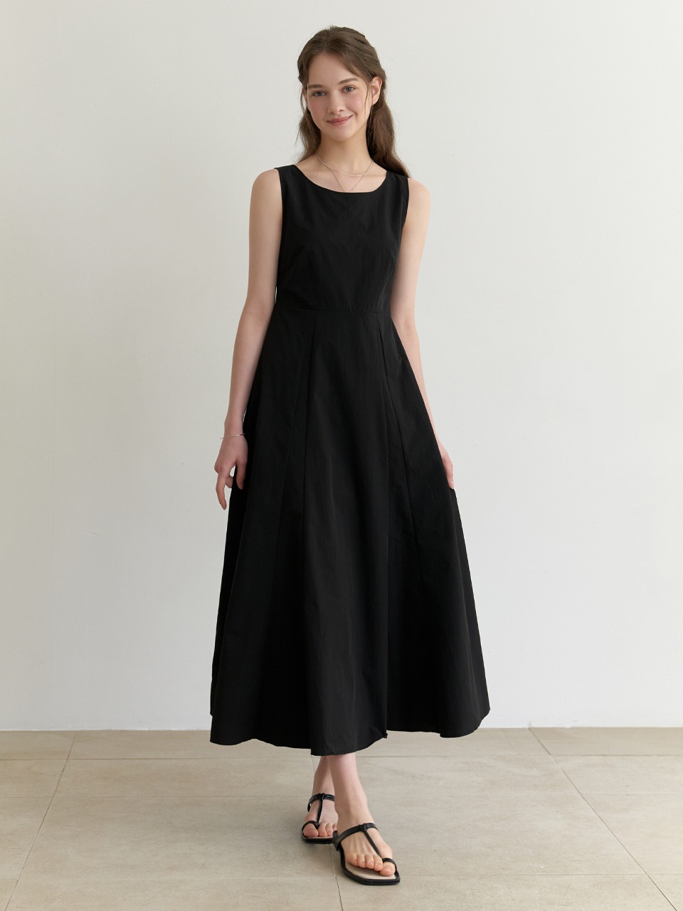 Basta sleeveless dress (black)