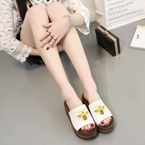 [해외] TOP신상 패션 캐주얼 여름 여성 미니얼 통굽 샌들 비치 슈즈 빅사이즈 신발