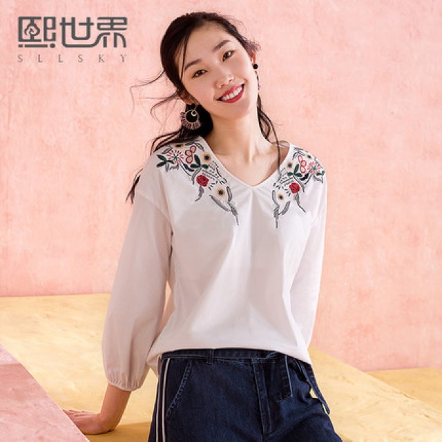 [해외] HOT신상 여성 자수 브이넥 티셔츠 귀여운 셔츠