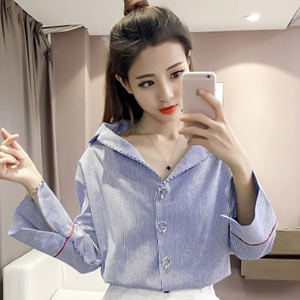 [해외] HOT신상 봄 여성 패션 캐주얼티셔츠 나팔소매 티셔츠 브이넥 BF티셔츠