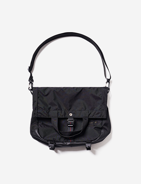 NOMAD CROSS BAG - BLACK brownbreath