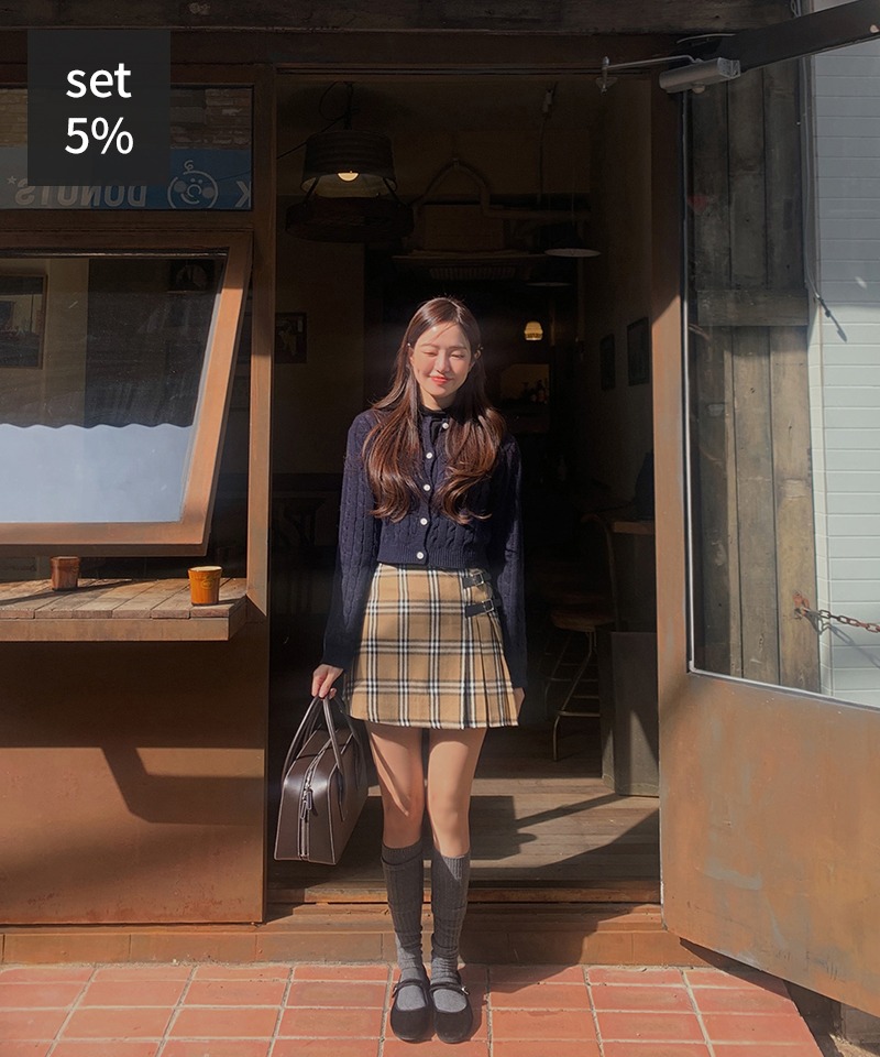 コイルボタンカーディガン+ビリオンチェックスカート 韓国ファッション通販 ダルトゥ