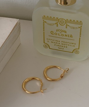 gold ring earrings : [PRODUCT_SUMMARY_DESC]