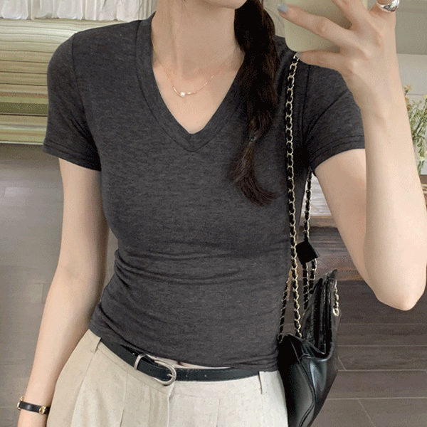[늘씬핏/데일리] 디나 브이넥 글램 반팔 티셔츠