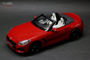 1:18 Norev BMW Z4 (G29) year 2019 San Francisco red