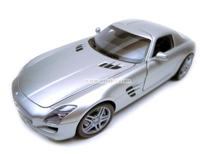 MERCEDES-BENZ SLS AMG - 2010 - SILVER