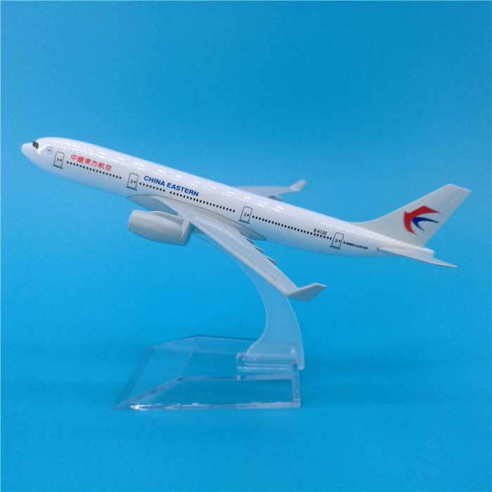 16cm 중국동방항공 A330 메탈 시뮬레이션 비행기 모형 선물세트 동항공 기념품 소장