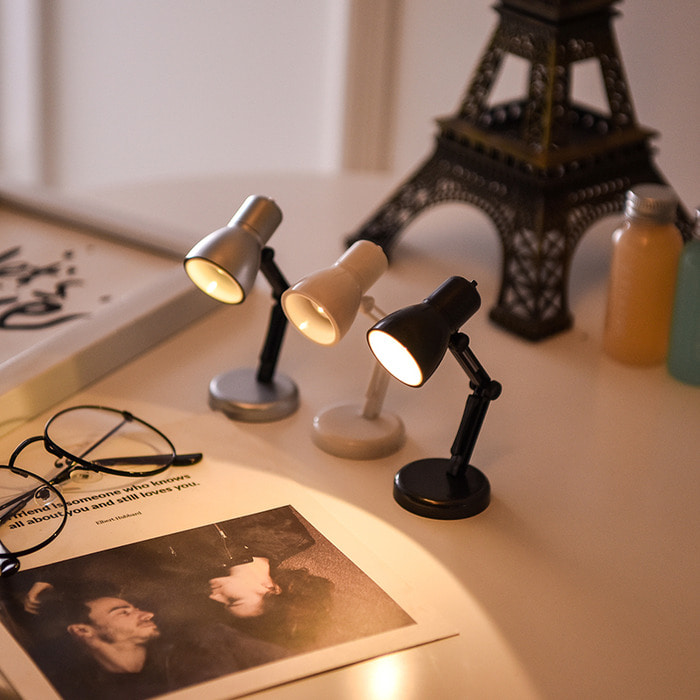 LED 미니 야간 조명 테이블 램프 인 소녀 심장 방 레이아웃 로맨틱 침실 학생 침실 침대 옆 장식 램프