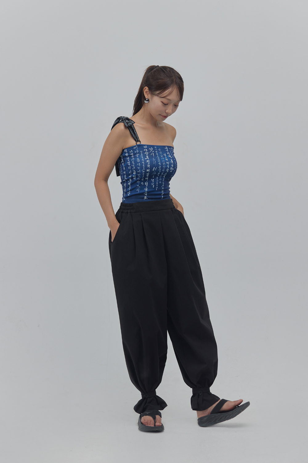 Pants model image-S60L178