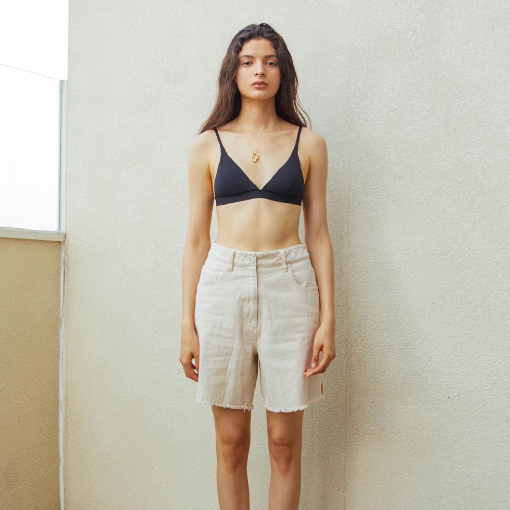 IVORY HYGGE HALF SHORTS