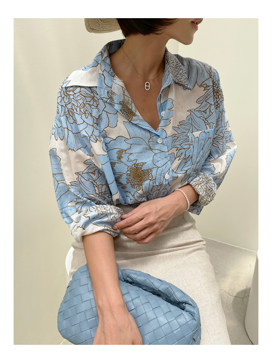 blouse model image-S11L22