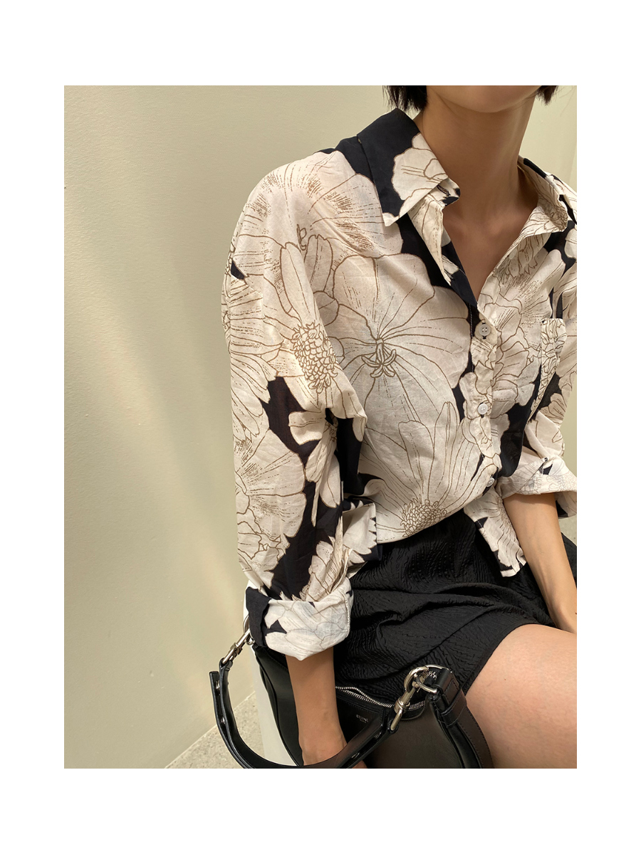 blouse model image-S11L30