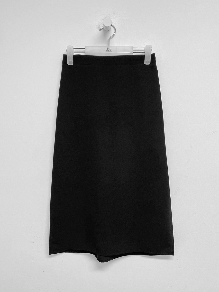 skirt charcoal color image-S12L69
