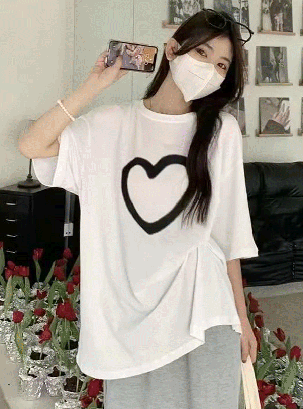 [사계절템✨] 워니 하트 반팔 티셔츠 TS2048봄 여름 반팔 프린팅 오버핏 기본 베이직 라운드 배색 레이어드 캠퍼스룩 데이트룩 이지룩