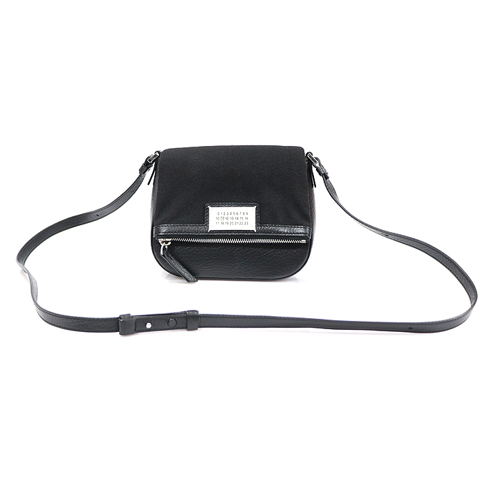 Maison Margiela (Maison Margiela) S56WF0151 Black Gray Leather 5AC Catcher Shoulder Bag