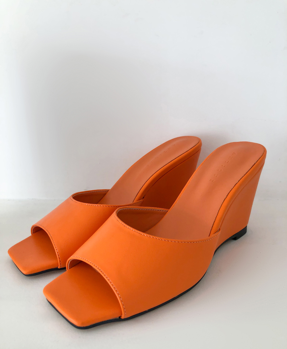 신발 오렌지 색상 이미지-S1L61