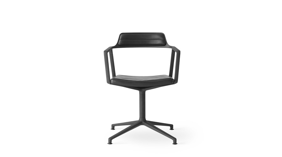 Vipp 452 Chair 빕 452 체어블랙 레더/블랙 프레임/글라이더(45204G04)주문 후 5개월 소요