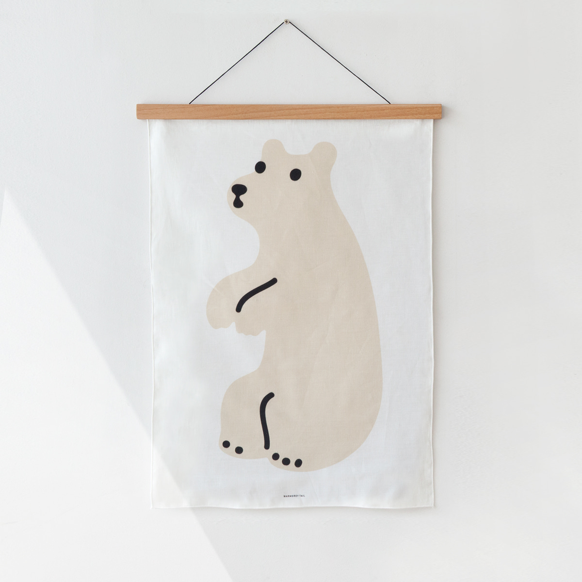 5차입고*[웜그레이테일] HUGGY BEAR FABRIC POSTER - SMALL