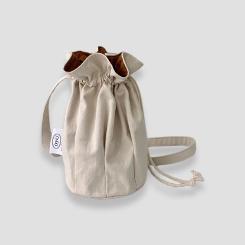 [oyo] milk cross bag (9차입고)