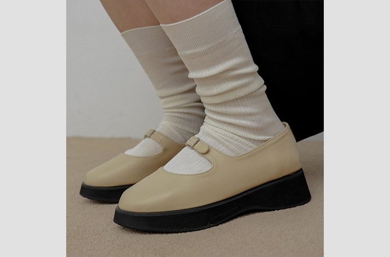 [도넛바이닐샵] loose middle socks - ivory (재입고)