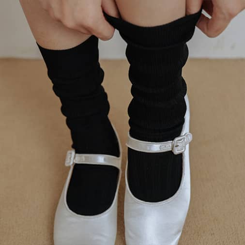 [도넛바이닐샵] loose middle socks - black