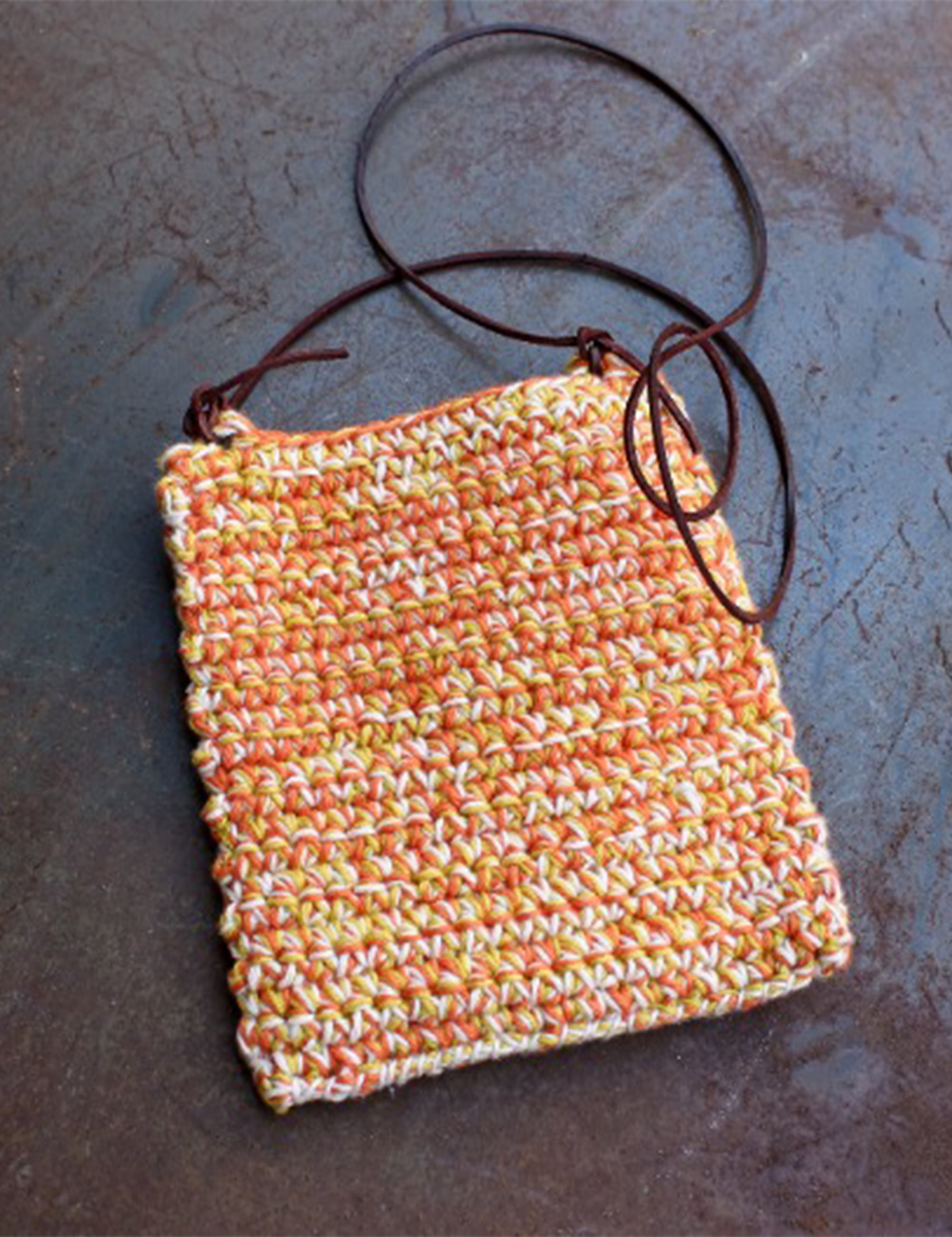 HAND CROCHETTE NECK POUCH_ORANGE YELLOW NATURAL