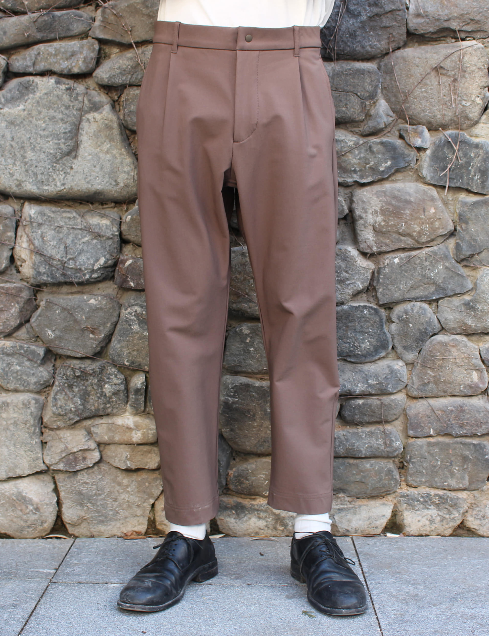 EQ PLEATS PANTS_CHOCOALTE