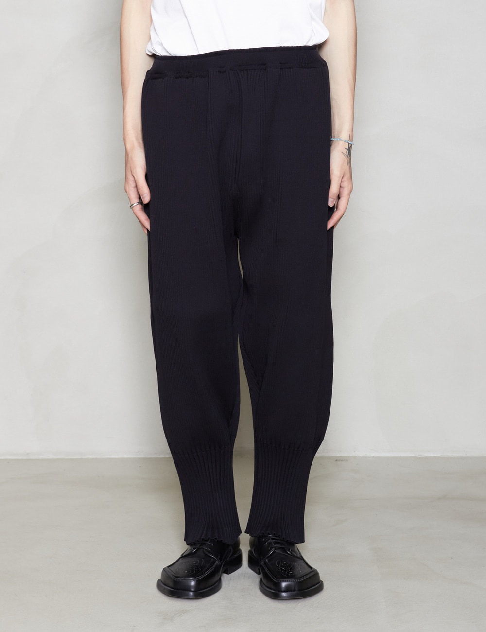 FLUTED PANTS 2_BLACK