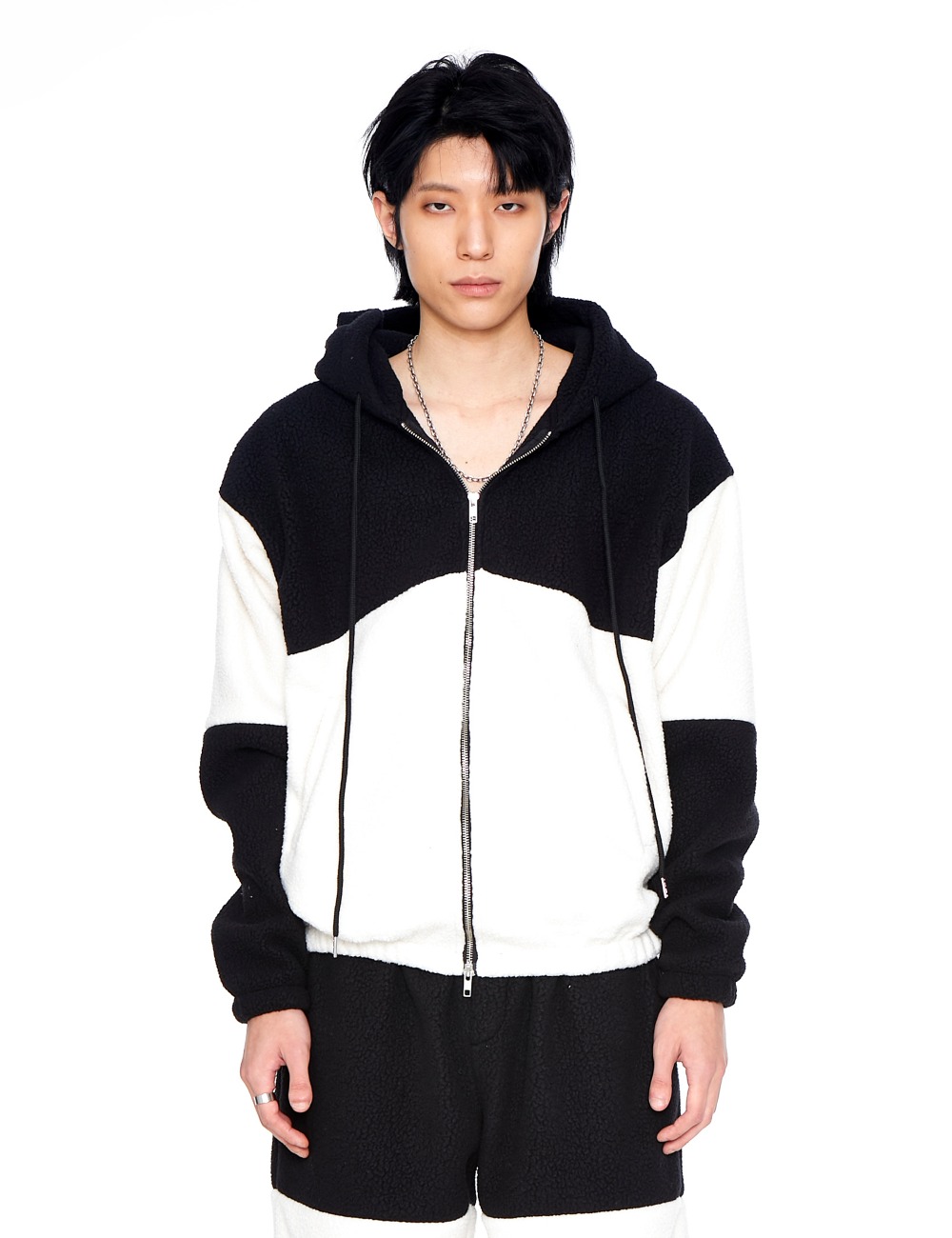 COLOR-BLOCKED FLEECE HOODIE_WHITE &amp; BLACK