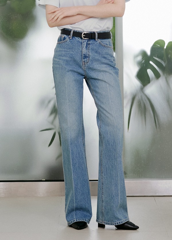 레직기 부츠컷 데님 팬츠 Pleats Boots-cut Denim Pants