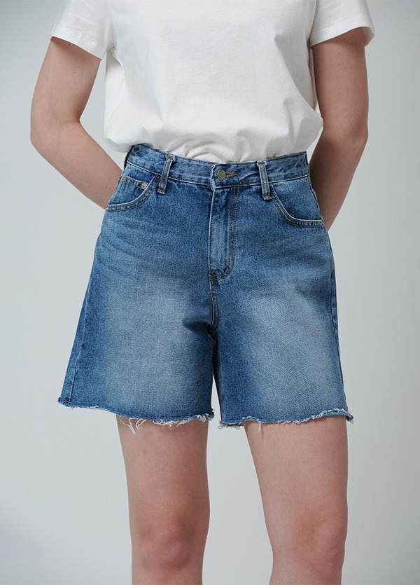 레귤러핏 워시드 데님 쇼츠 Regular-fit Washed Denim Shorts