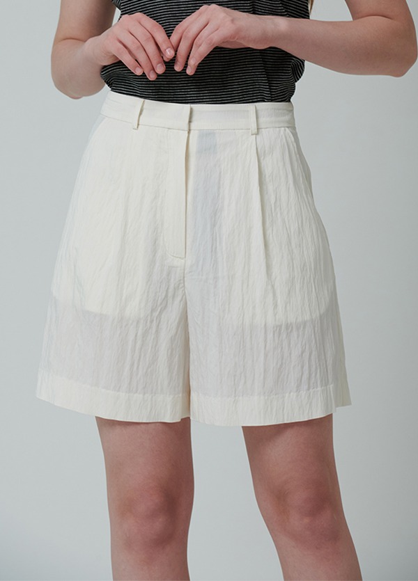 내추럴 볼륨 쇼츠 아이보리 Natural Volume Shorts Ivory