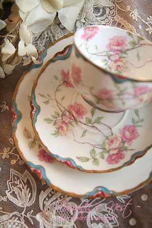 RARE Haviland limoges - 엣지 포인트 옐로우 &amp; 핑크 발티모어 로즈 3셋트 ...