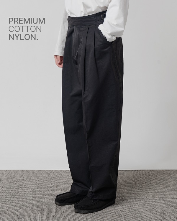 SIDEFIX TWO- TUCK SEMI WIDE PANTS_BLACK