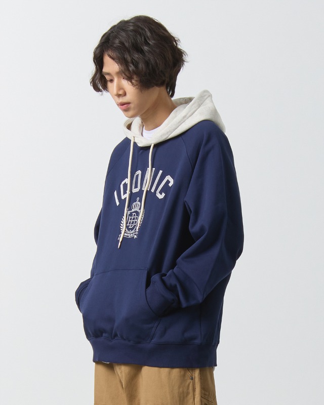 REGLAN ICONIC ARTWORK HOODED T-SHIRT_NAVY