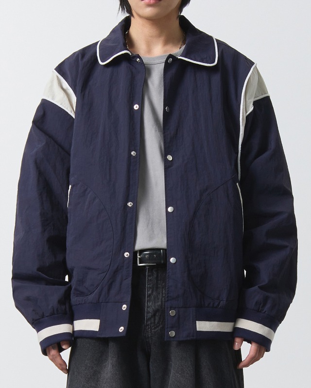 PIN TUCK NYLON LINE VARSITY JACKET_NAVY