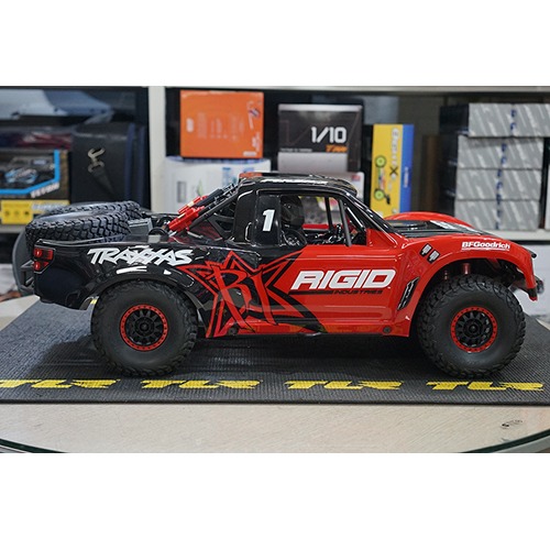 [중고상품] 1/7 UDR Unlimited Desert Racer 6S RTR 4WD Race Truck (RED) CB85076-4