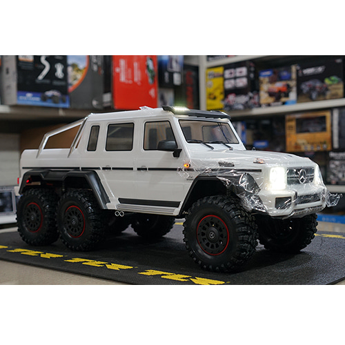 [개봉상품] CB88096-4W TRX6 Mercedes-Benz G 63 AMG 6x6 (화이트 판매완료 / 블랙 재고1개)