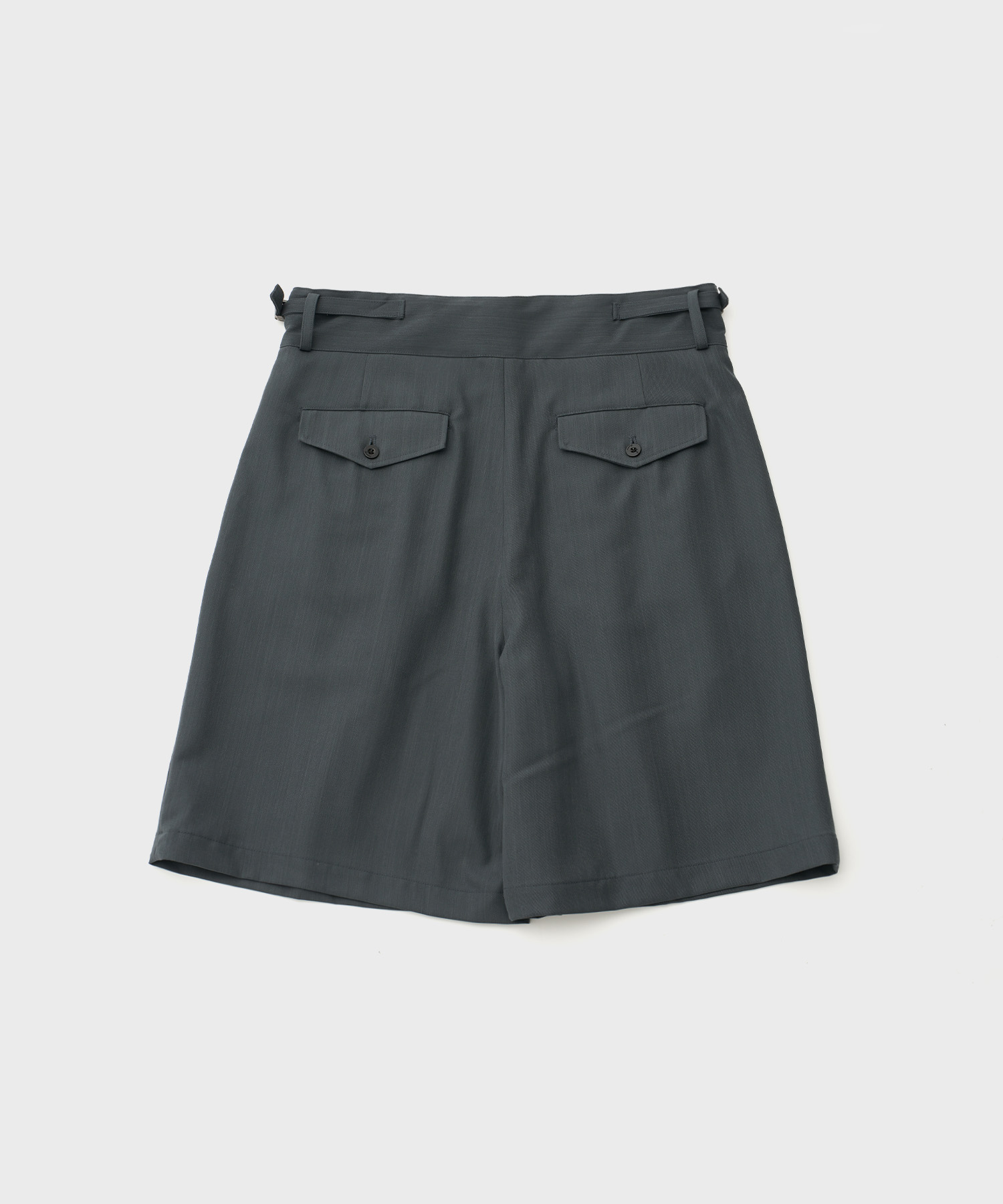 Two Tucks Wide Shorts (Charcoal)
