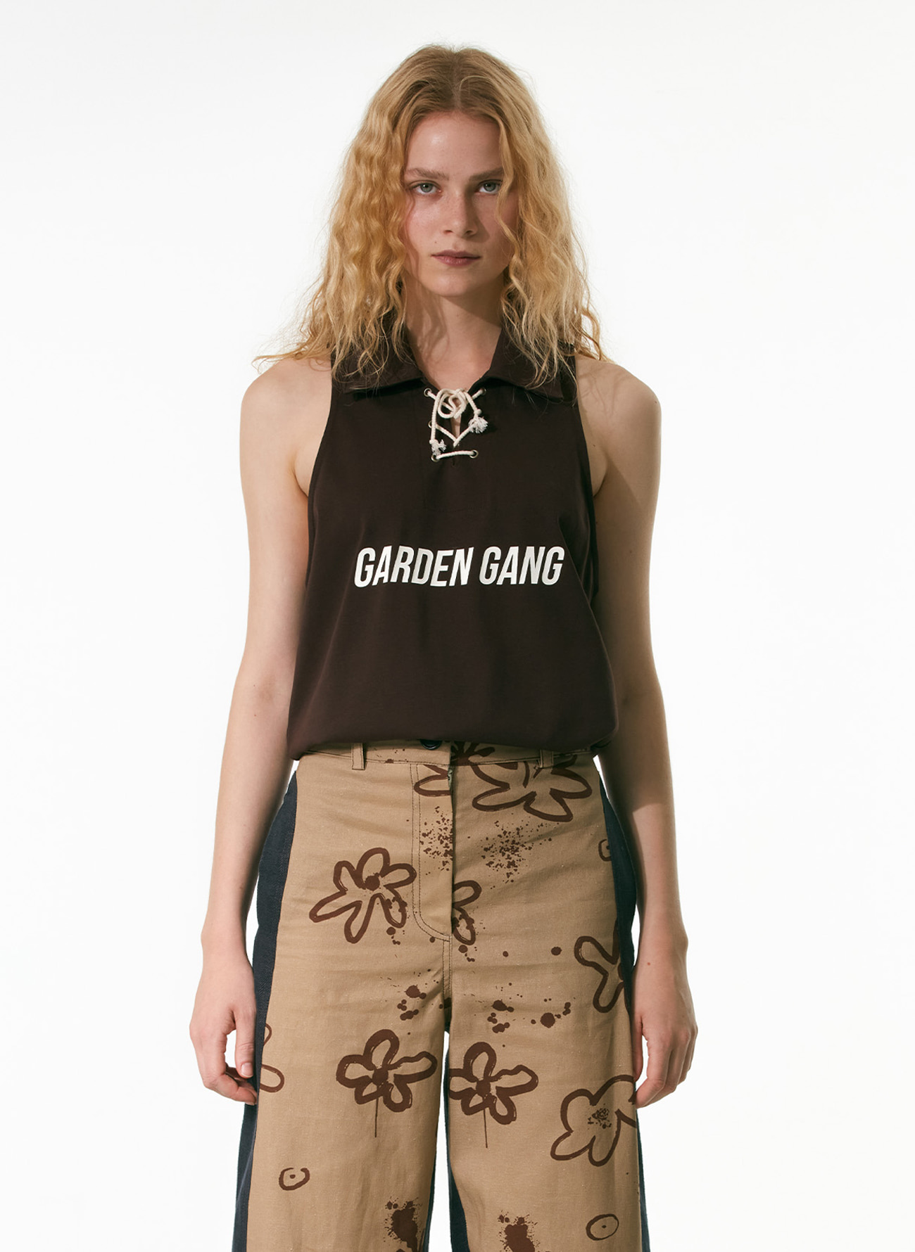 [Sustainable product] GARDEN GANG SLEEVELESS TOP, BROWN
