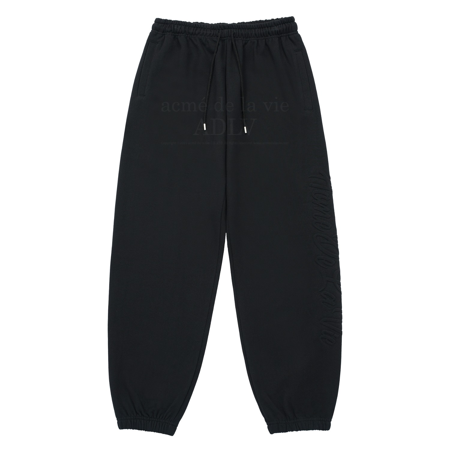 [아크메드라비] BIG SCRIPT LOGO EMBOSSING SWEAT PANTS BLACK