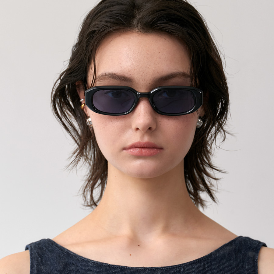 SUNGLASSES - ONE BRILLIANT