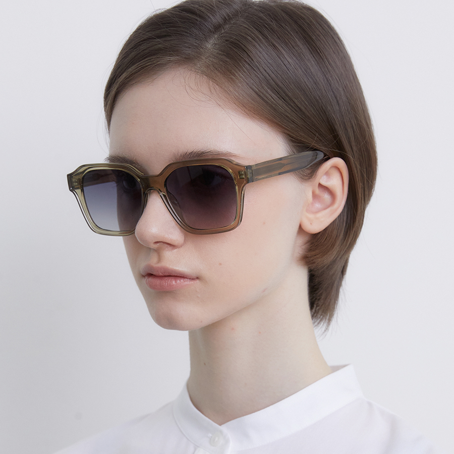 サングラス ^ONE BRILLIANT^ AndrewOB476Gold Black Andrew-OB476-Gold Blac Black Gold Brooklines Sunglasses | Knockaround.com