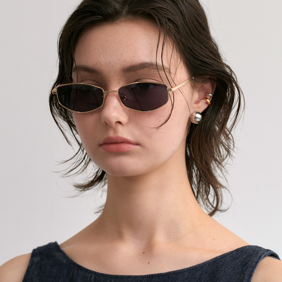 SUNGLASSES - ONE BRILLIANT