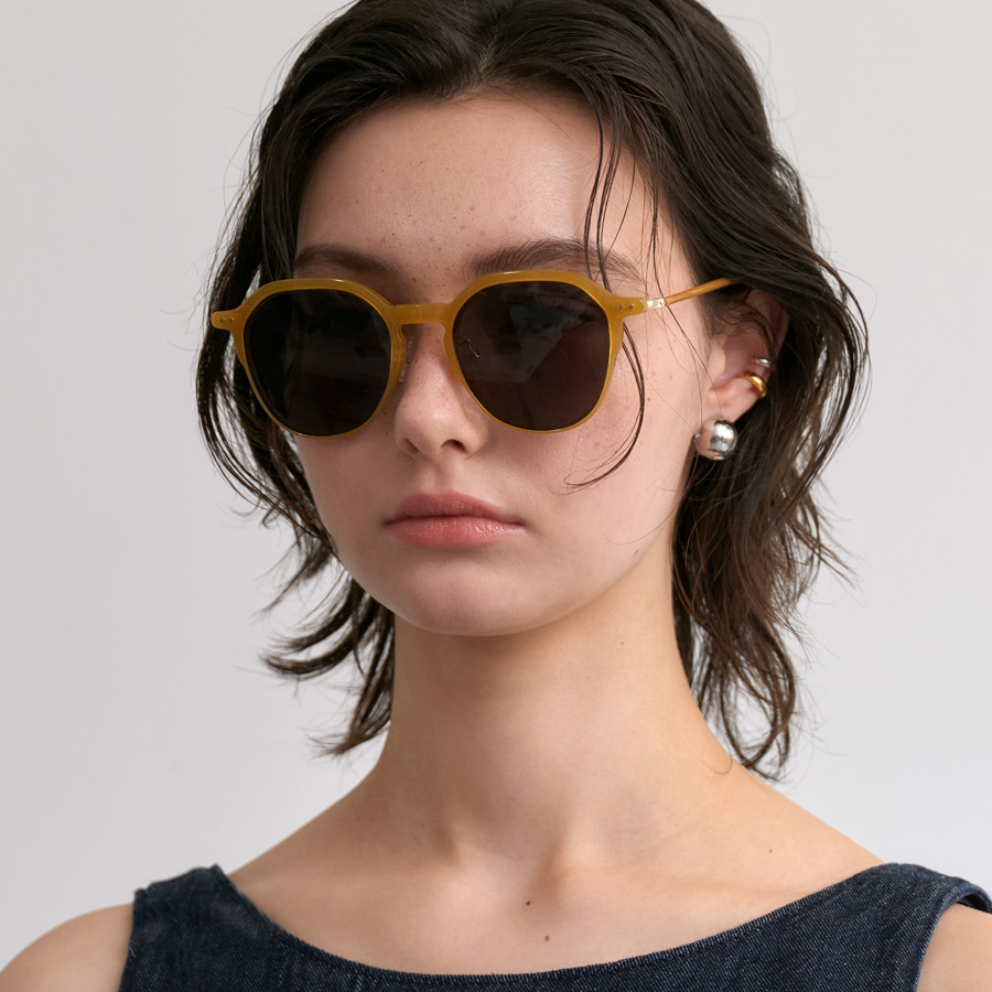 SUNGLASSES - ONE BRILLIANT