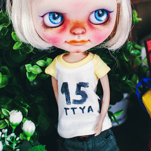 Blythe TTYA 15 T shirt - Yellow