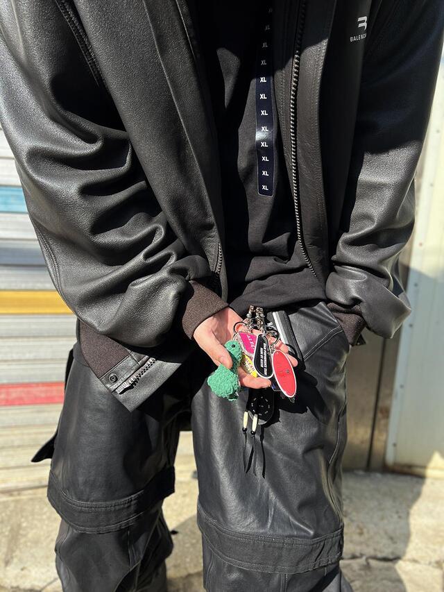 하이엔드 악세서리 브랜드 알렉시 투머치 키링 TOO MUCH KEYRING