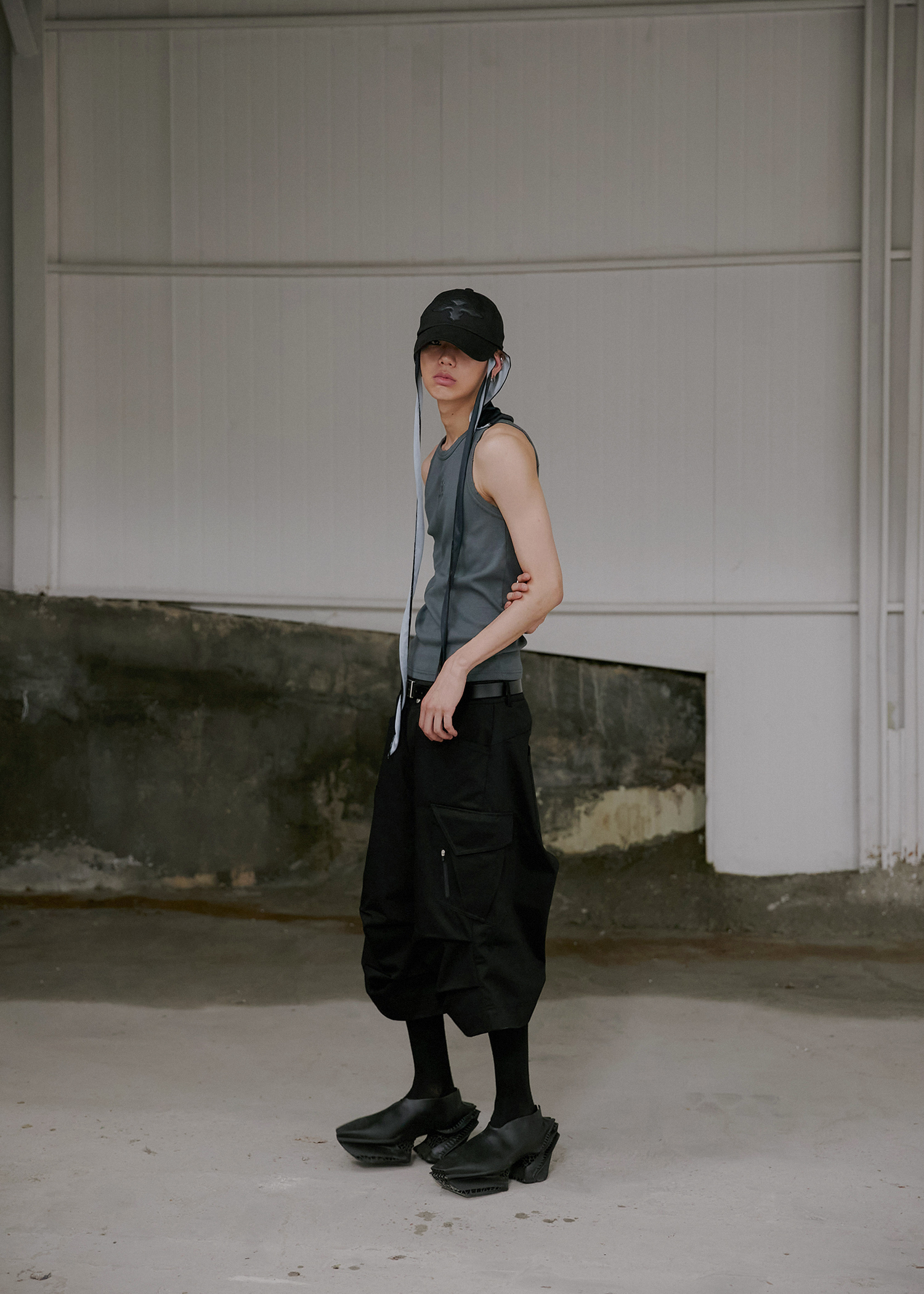 ●ANOTHERYOUTH● damage logo sleeveless - charcoal / unisex cfcda8d03c3fd0287246199f5cd956
