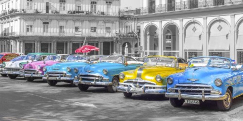 Traditional cuban cars parked in row by the road in Havana, Cuba, FTBR 1849